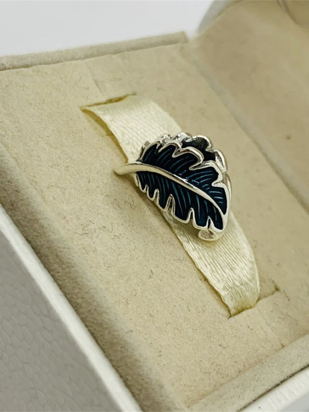 ✨🔥Pandora Blue Curved Feather Charm Nature and Celestial Pendant - Picture 4 of 6